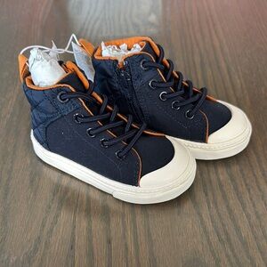 Old Navy Quilted High Top Sneakers Toddler 5T Navy Tan